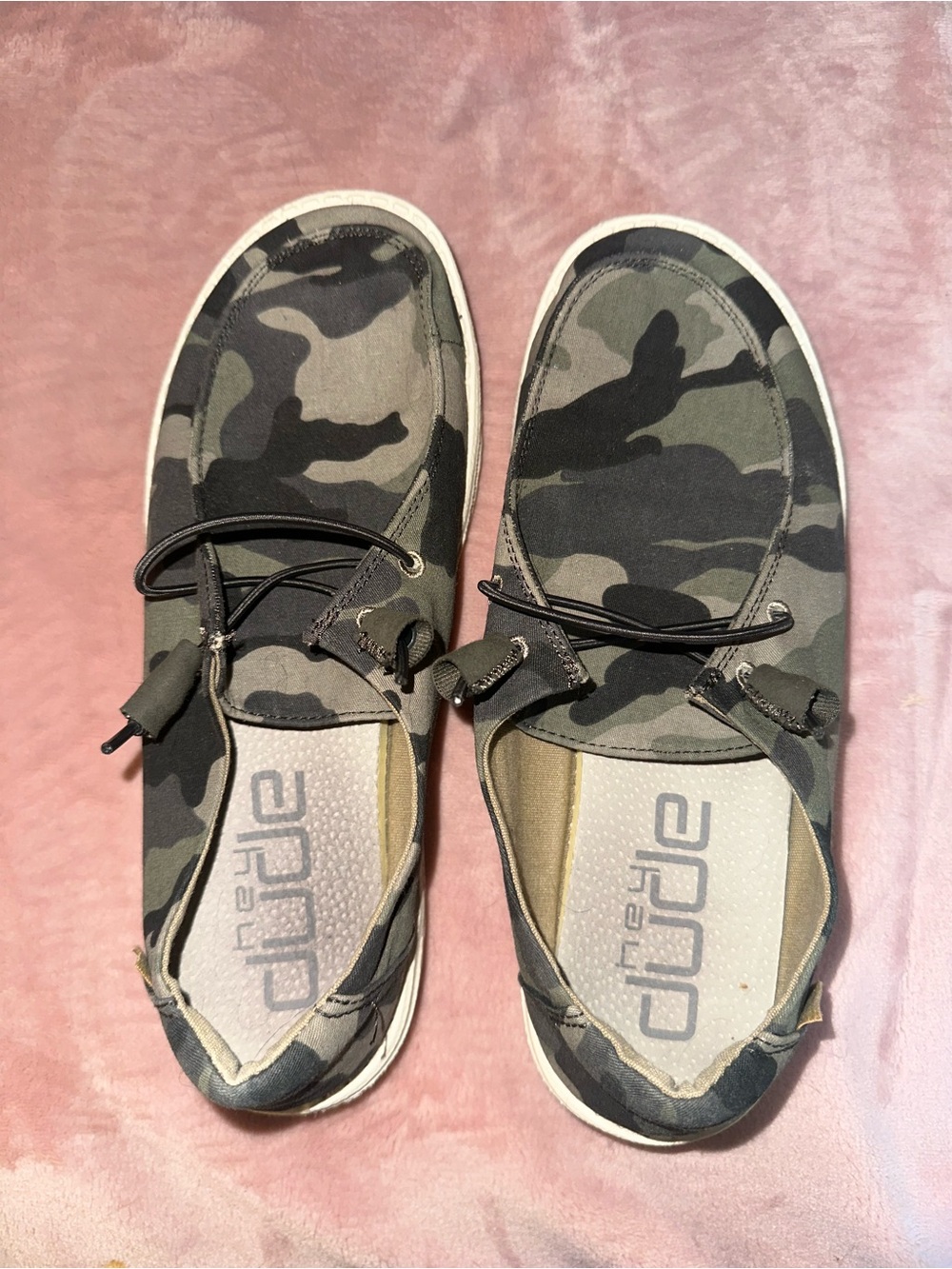 Hey Dude Olive & Black Camo Slip-Ons Women’s 9 / Men’s 7
